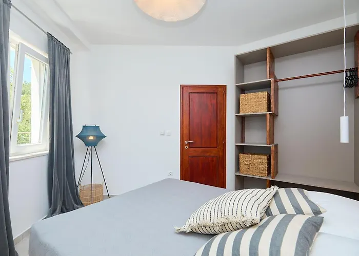 Hedera Estate, Hedera A41 公寓 *