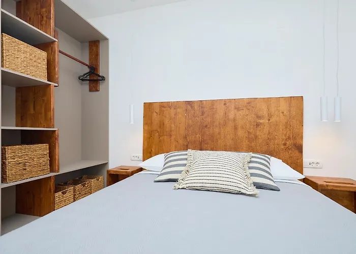 Hedera Estate, Hedera A41